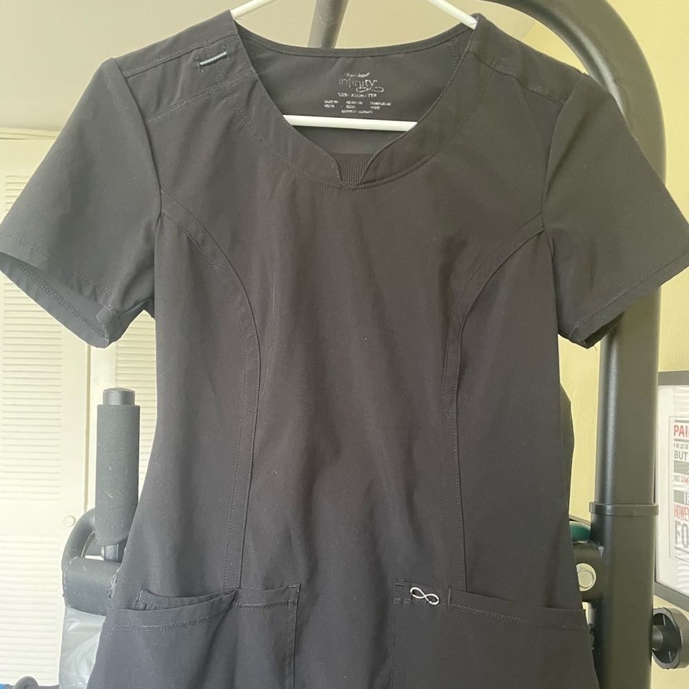 Black infinity scrubs